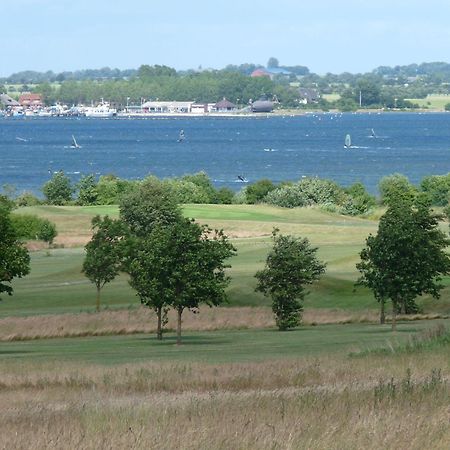 Fewo-Mit-Terasse-U-Garten-Am-Golfplatz Wulfen auf Fehmarn Buitenkant foto