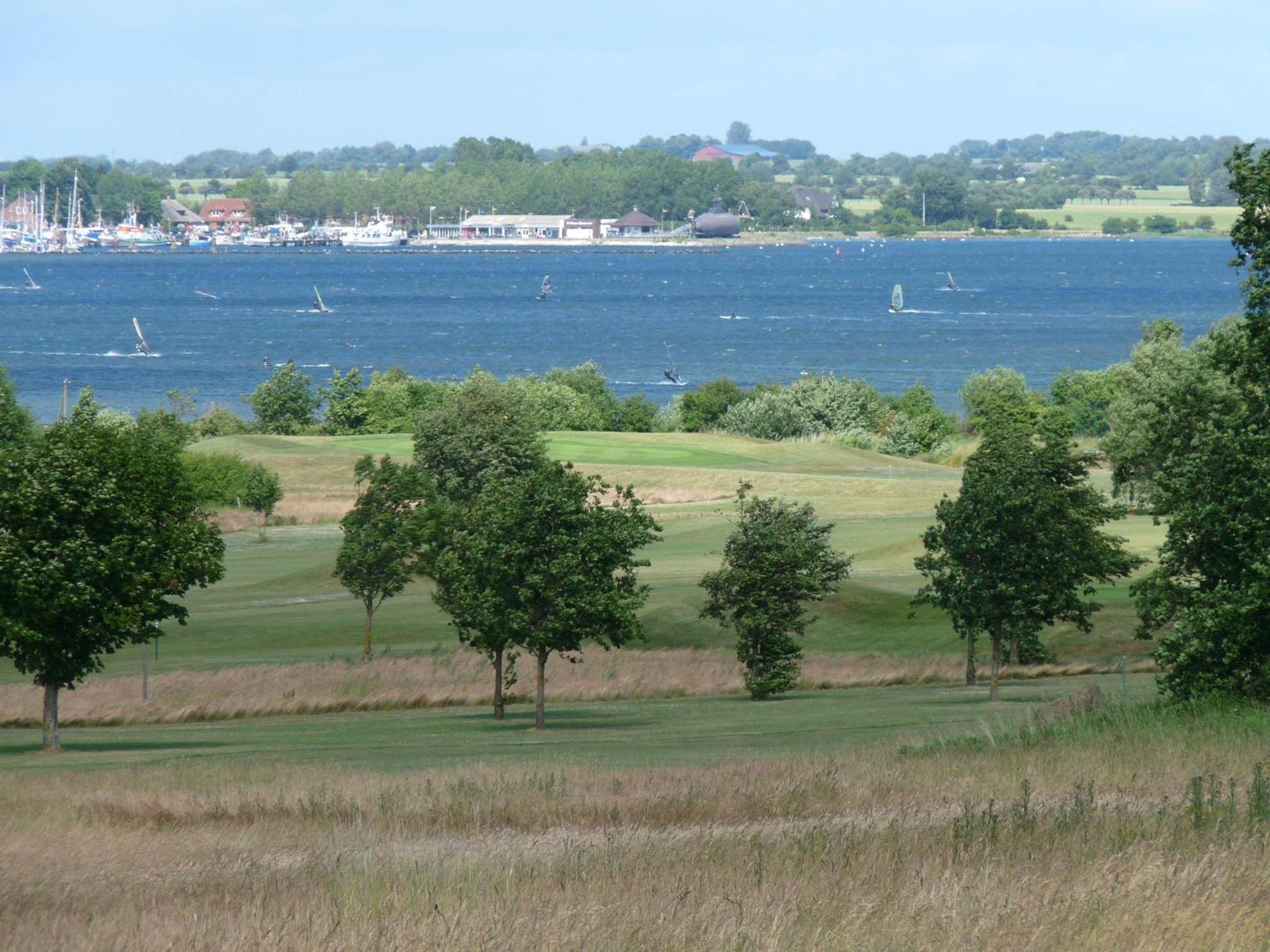 Fewo-Mit-Terasse-U-Garten-Am-Golfplatz Wulfen auf Fehmarn Buitenkant foto